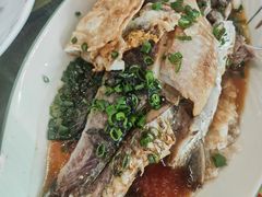 鲫鱼鸡蛋胡椒汤-正宗鸡饭粤香酒家(朱村店)