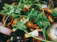 洋葱-胡须佬鸡煲四季火锅(龙珠大道店)