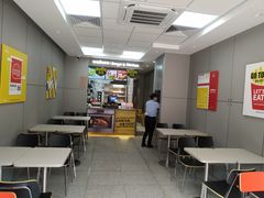 用餐区-华莱士•全鸡汉堡(东漖店)