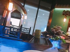 -佬麻雀·新湘菜(珠海金发购物中心店)