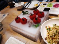 番茄脆菇沙拉-小大董·烤鸭(五棵松店)