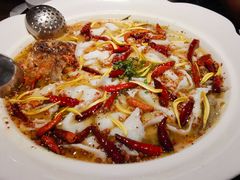 老坛子酸菜鱼（鲈鱼3-4人份）-太二酸菜鱼(广州IFC国金天地店)