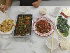 -江城燕子大排档(江汉路步行街店)