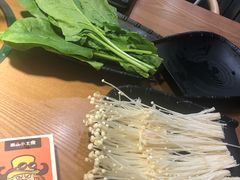 -尚品小土屋涮毛肚(李沧万达店)