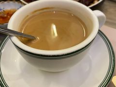驰名丝袜奶茶-茶港·点心·啫啫煲(范湖万达广场店)