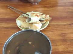 -丁红照水煎包胡辣汤