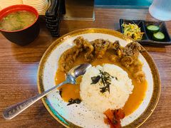 唐扬鱿鱼须咖喱饭-犀牛家猪排
