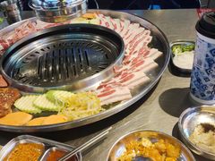 -哈哈碳都·牛肋条无限自助烤肉(台江万达店)