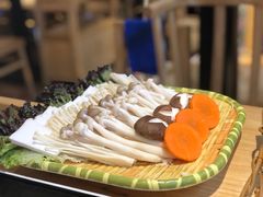 菇类拼盘-椰夫人·养生椰子鸡(黄埔时代城店)