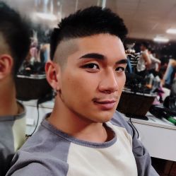 -Hair Co.一间沙龙