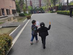 -胡桃里音乐餐厅(陶溪川店)(川湘赣菜·世界百大酒庄直供红酒·音乐表演)