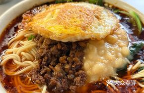 Special Signature Broad Noodles with Pea and Meat Sauce