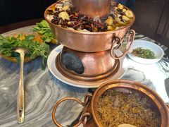-蔼若春.传承三十年云南菜(金碧公园店)