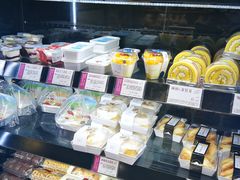 面包甜点陈列柜-苹果花园(襄阳南路店)