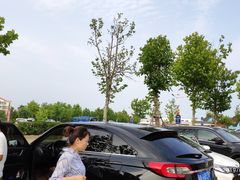 -青岛极地海洋世界-停车场