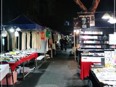 -吴山路夜市