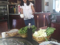 -粘豆包柴火铁锅炖