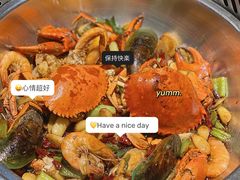 -七欣天香辣蟹火锅(无锡金太湖国际城店)