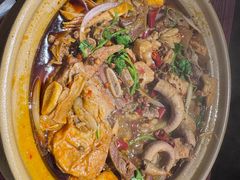 -沙胆彪炭炉牛杂煲(上海日月光广场店)