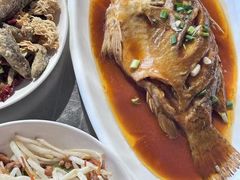 -丹水桥地锅鱼·翘嘴鲌·地方特色全鱼宴(丹江口大坝店)