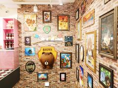 -LINE FRIENDS Garosu-gil Flagship Store