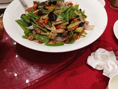 荷兰豆炒香肠-皇马假日醉海南大酒店·假日一品派茶楼(秀英店)