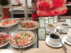 -大中华希尔顿酒店-念自助餐·嗨啤·小龙虾
