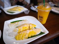 -Dang restaurant (patong phuket)