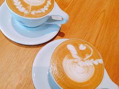 -ZING COFFEE 镜咖啡