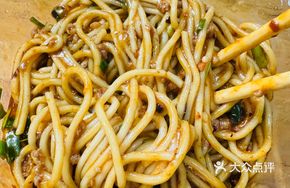 Jiang Xiaomao Loves Noodles