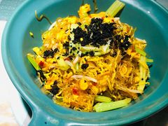 鱼子酱干捞粉丝-蜜桃花开·中西融合菜E&W(南长街店)