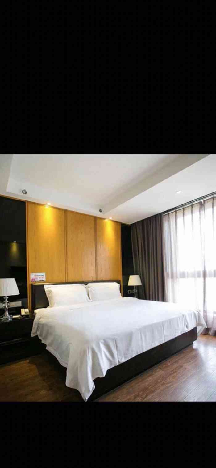 宝丽酒店(肥西高铁站店)