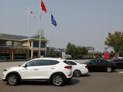 -藁城北服务区-停车场