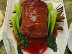 秘制稻草肉-葛记焖饼(经一路店)