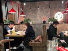 -叶派龙虾•招牌香辣蟹·海鲜(中海国际店)