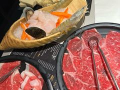 -牛魔王时尚回转餐厅