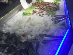 -享遇.锅姥姥牛排海鲜自助(小寨店)