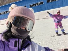 -亚布力新体委滑雪场
