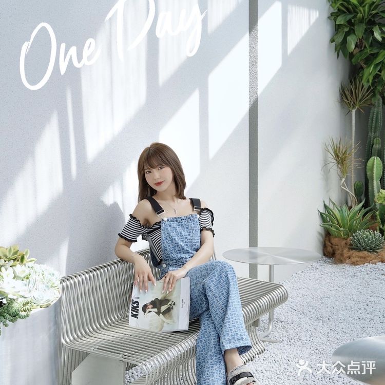 OOTD💙日杂画报风｜超显白发色