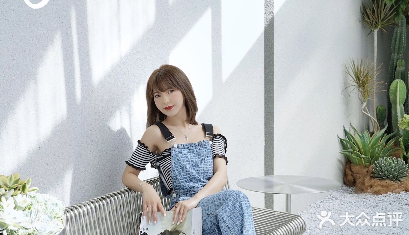 OOTD💙日杂画报风｜超显白发色