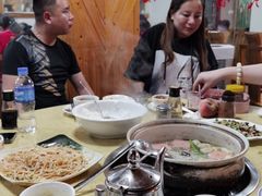 -东巴谷野生菌火锅餐厅