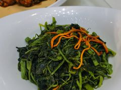 红萝卜拌菠菜-东华天喜楼(涧西店)