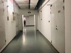 -中庚漫游城停车场