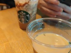 -星巴克臻选(周浦万达店)