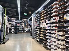 -迪卡侬(西三旗店)