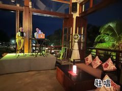 -亚龙湾喜来登·美景台大堂吧