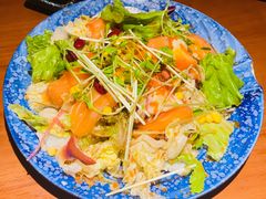 牛油果三文鱼沙拉-王氏炉匠·烧鸟·居酒屋(双井店)