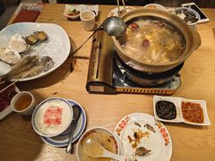 -邹开喜·炭炉鸡煲·海鲜火锅(虹口足球场店)
