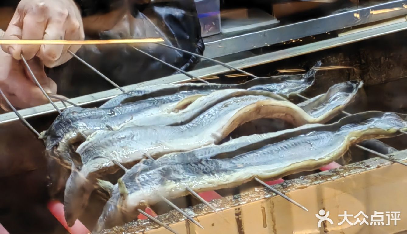 米其林必比登推荐的日式碳烤活鳗盖饭专门店就在IN77‼️