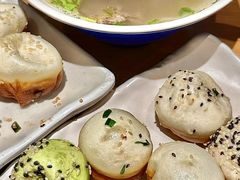 混拼招牌生煎-鑫震源·苏式大虾生煎(山塘街店)